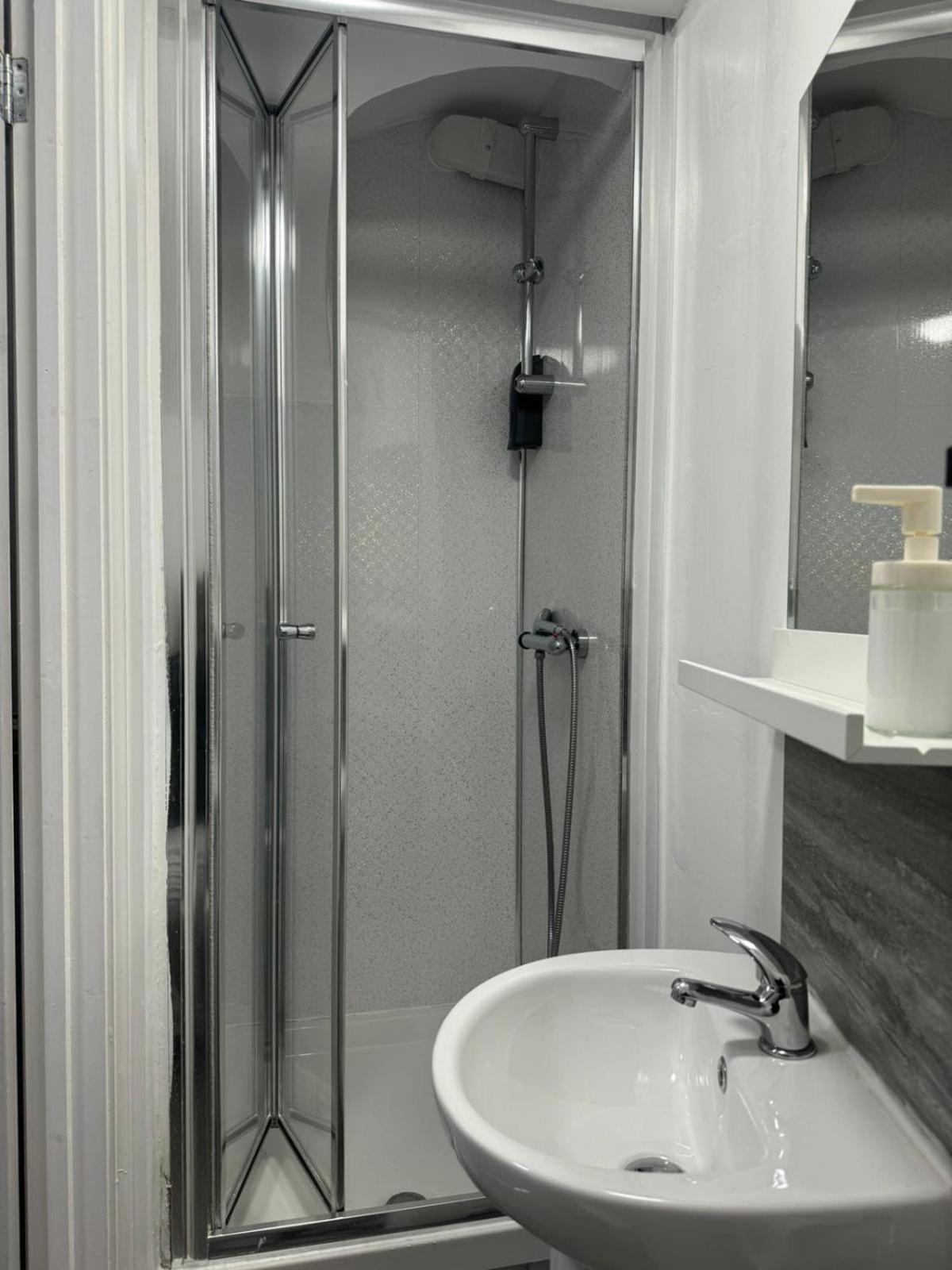 Comfortable Stay - St James'S Terrace Nottingham Bagian luar foto